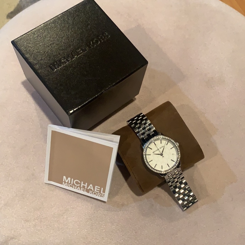 Michael Kors watch - Picture 8 of 12